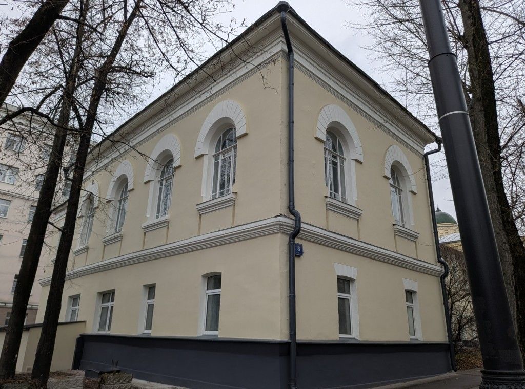 фасад дома, здание по адресу г Москва, Сыромятнический проезд, д 8